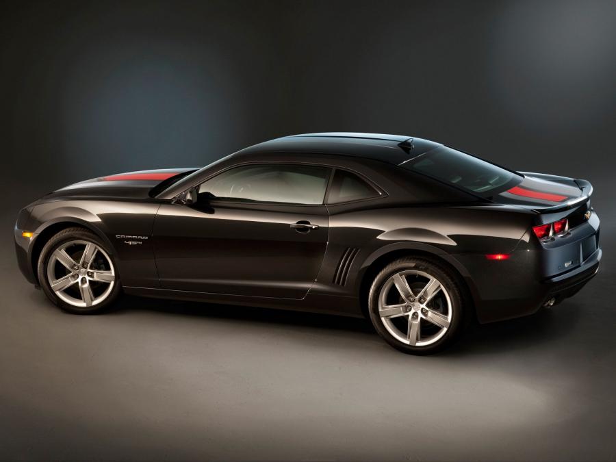  Chevrolet Camaro RS 45th Anniversary 2011 года  (фото 7 из 9)